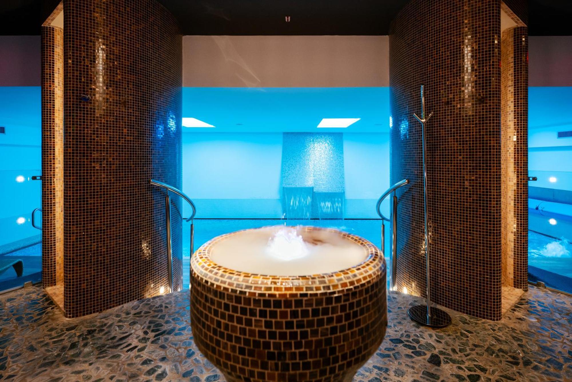 Apartahotel Luisa & Luxury